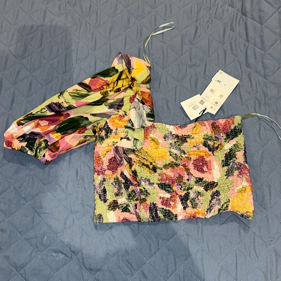 Zara floral one shoulder crop top - Picture 1 of 4